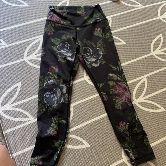 Lululemon rare wunder under - Picture 6 of 6